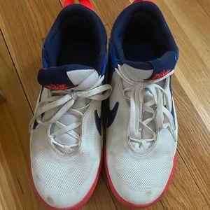 Nike boys basketball shoes